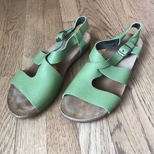 El Naturalista green pebbled leather sandals made in Spain EU size 41